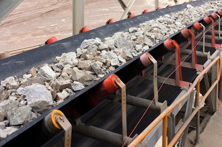 نوار نقاله چیست و چه کاربردی در معادن دارد؟ نوار نقاله چیست و چه کاربردی در معادن دارد؟